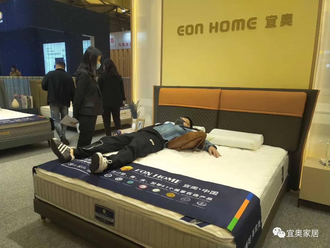 展会回顾｜草莓污视频在线观看2021上海国际酒店工程家具展圆满落幕(图14)