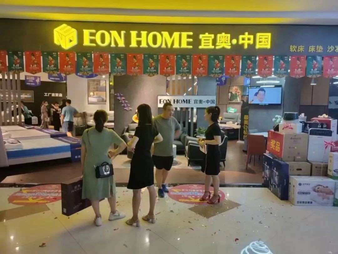 客商云集，人气爆棚！草莓污视频在线观看，无数客户的信赖之选！(图6)