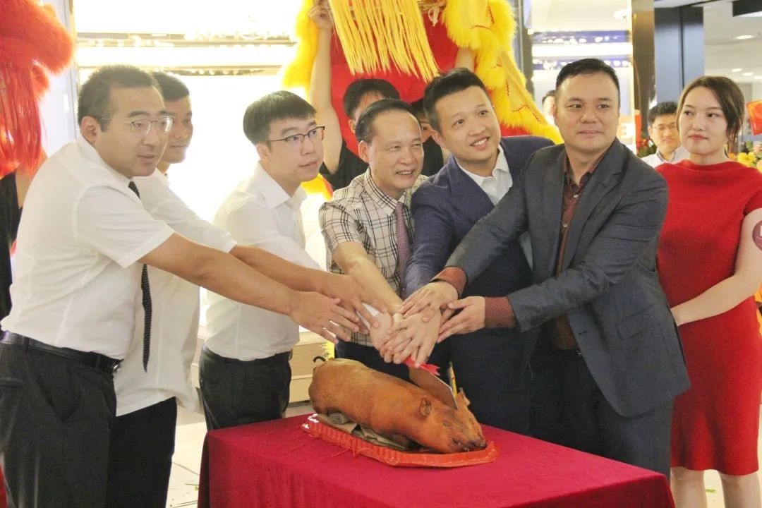 喜迎金九，开业大吉！草莓污视频在线观看家居·罗浮宫旗舰店盛大开业！(图10)