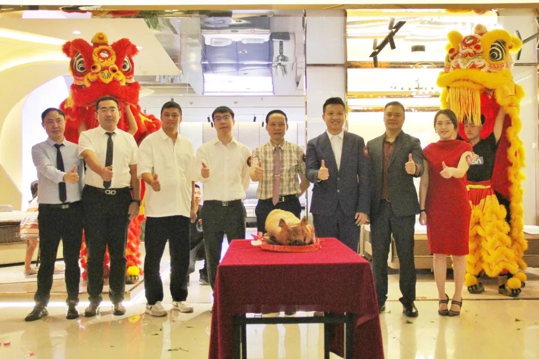 喜迎金九，开业大吉！草莓污视频在线观看家居·罗浮宫旗舰店盛大开业！(图11)