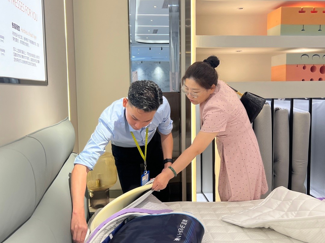 EON HOME | 热烈欢迎家商联顺德黄色视频在线观看草莓视频家具考察团莅临草莓污视频在线观看考察交流(图8)