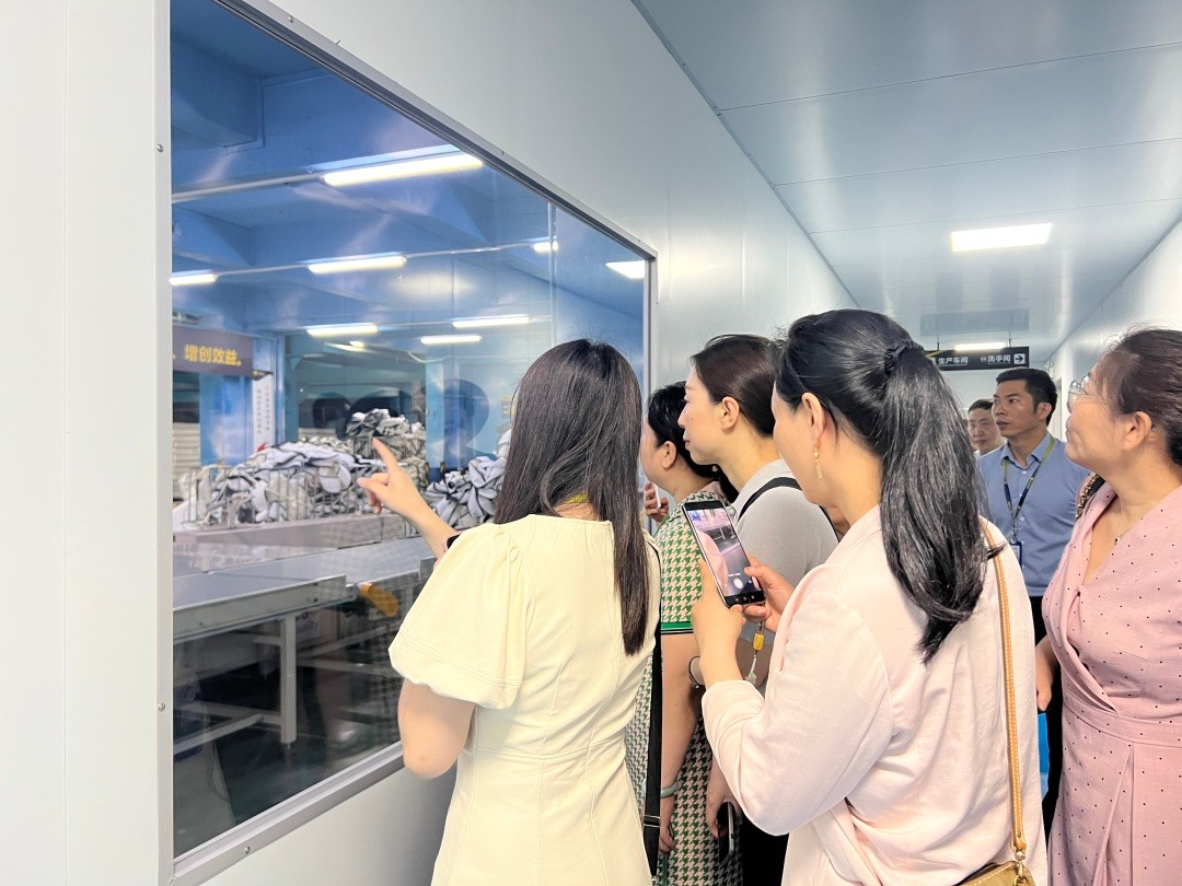 EON HOME | 热烈欢迎家商联顺德黄色视频在线观看草莓视频家具考察团莅临草莓污视频在线观看考察交流(图10)