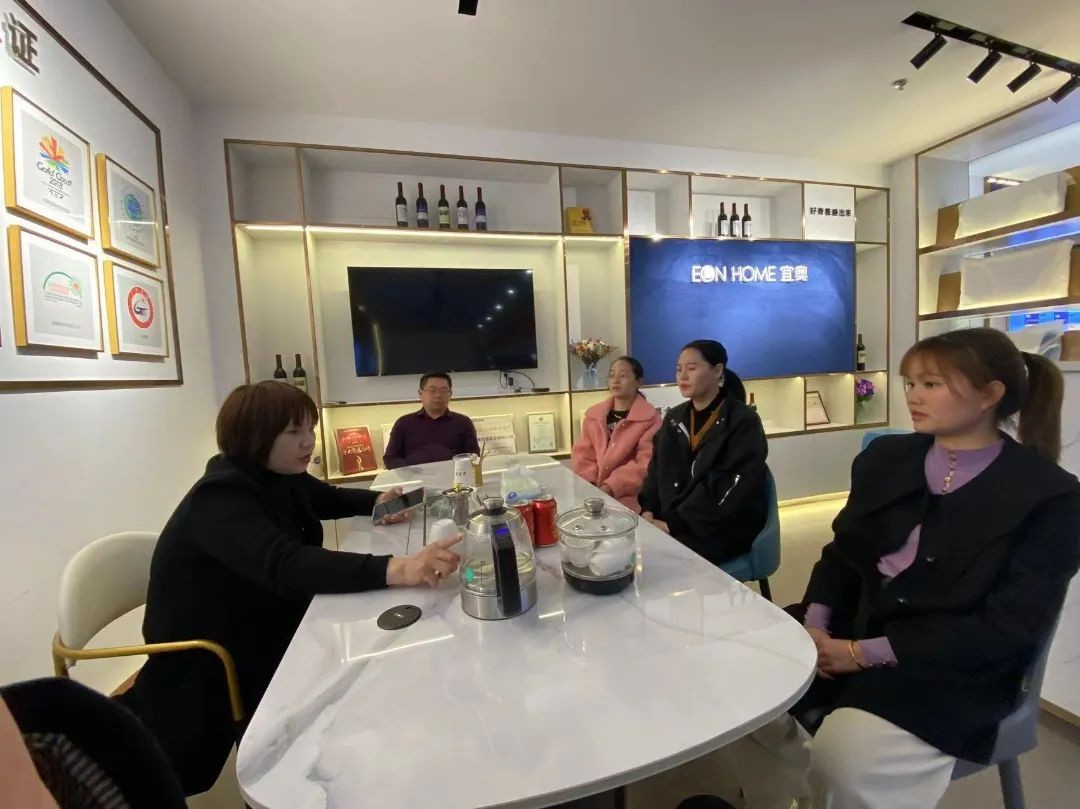 草莓污视频在线观看主动营销团队打造了一个个终端业绩新高，有什么秘诀？ | 走进标杆门店(图2)