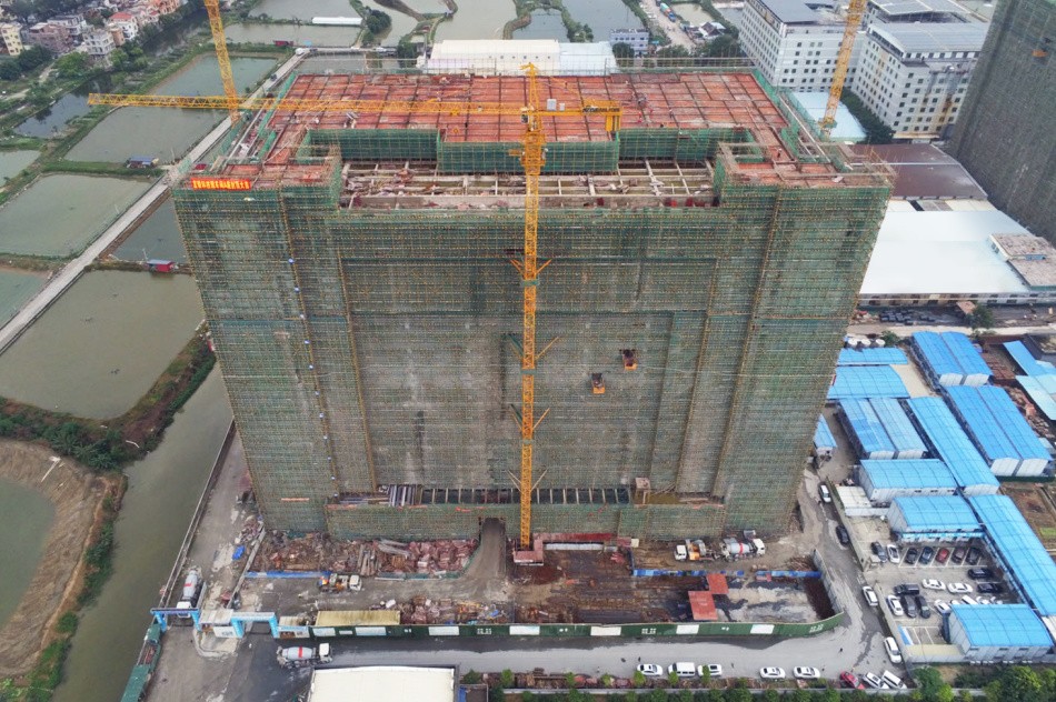 喜封金顶｜祝贺草莓污视频在线观看集团-宜骏科技工业园A栋大楼封顶，助推佛山南海智造发展(图7)