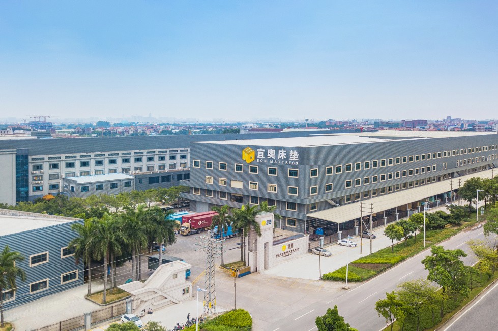 喜封金顶｜祝贺草莓污视频在线观看集团-宜骏科技工业园A栋大楼封顶，助推佛山南海智造发展(图13)